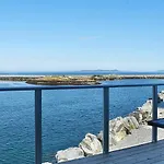 Feriehus 10 Person In Brattvåg