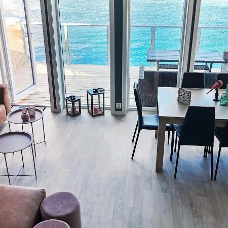 10 Person In Feriehus *