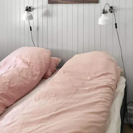 10 Person In Brattvåg