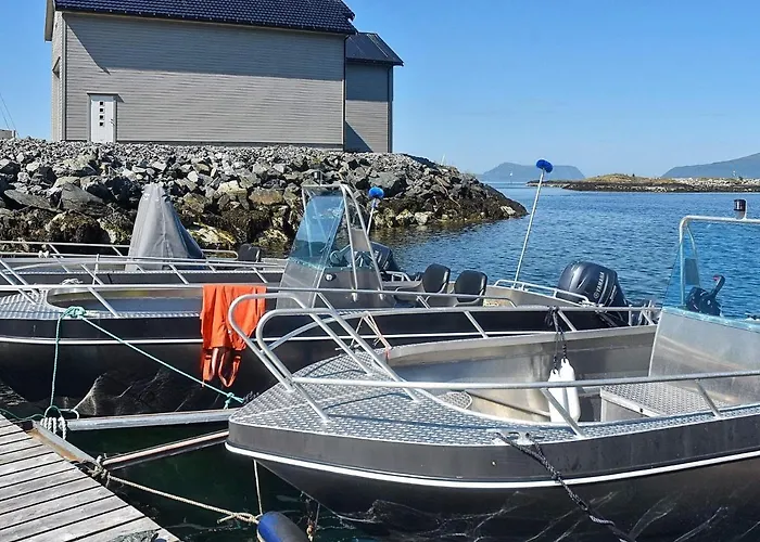 10 Person In * Brattvåg