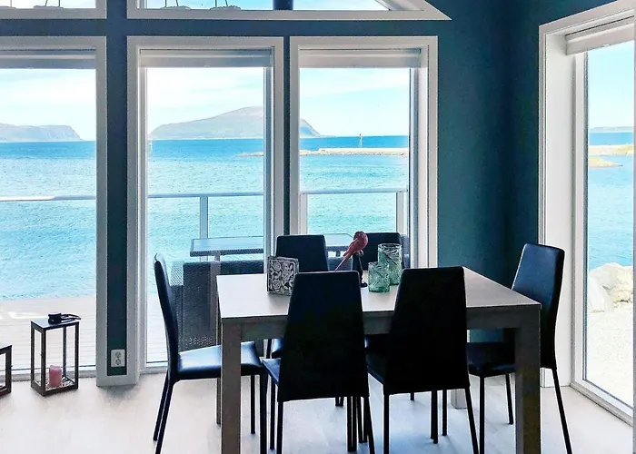 10 Person In Prázdninový dům Brattvåg