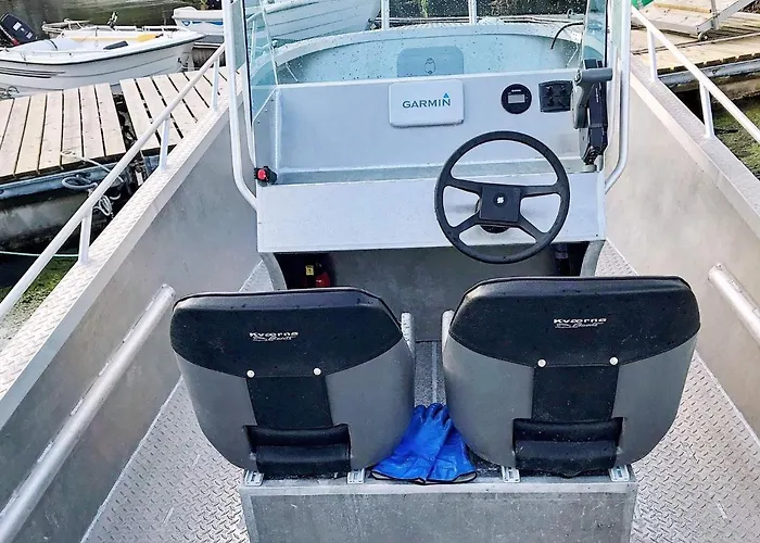 Prázdninový dům 10 Person In Brattvåg